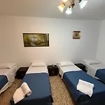 Host Roma
